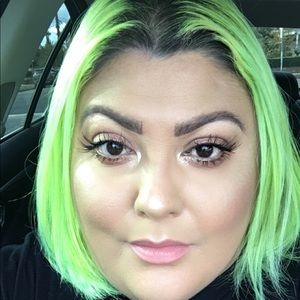 Meet your Posher, Karlees